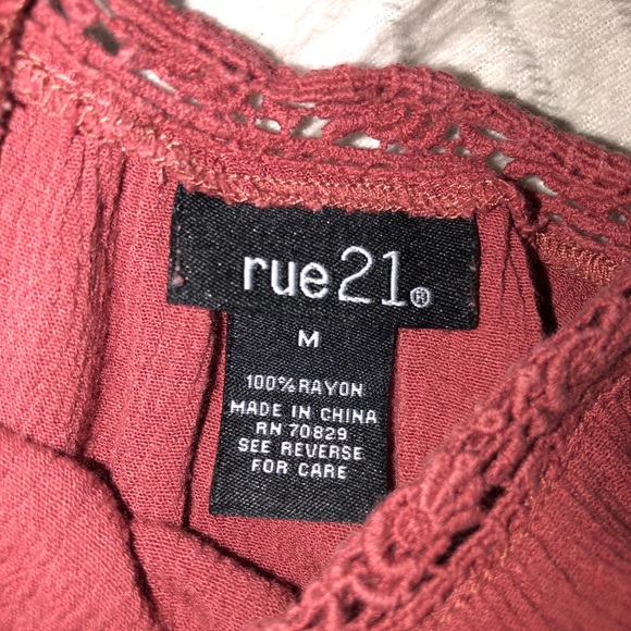 Rue 21 off the shoulder top - Picture 3 of 3